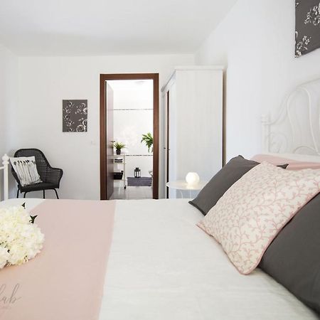 Villa D Apartments 마리노 외부 사진